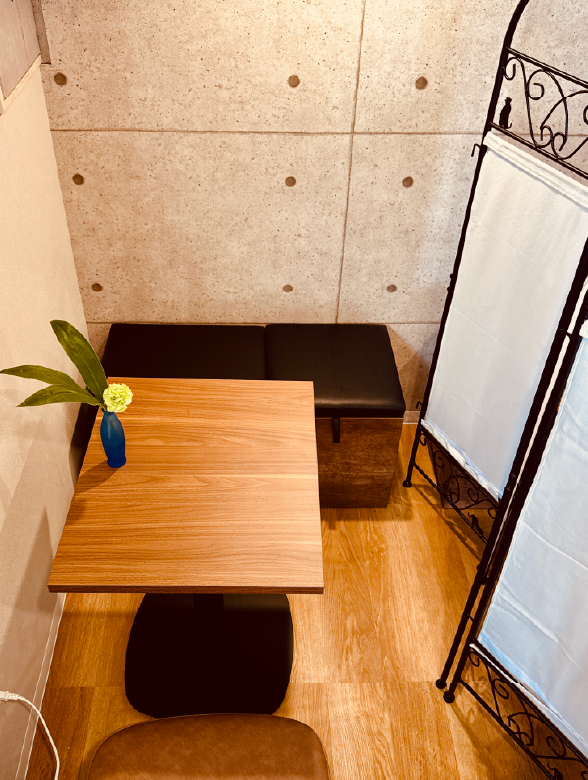 仕切り有りテーブル